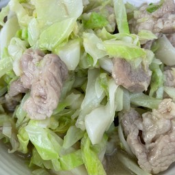 ผัดกะหล่ำปลี_หมู