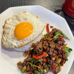 ข้าวกระเพราเนื้อบด ออสเตรเลียดรายเอจ