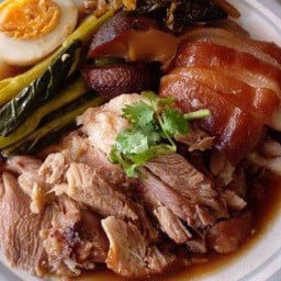 ขาหมู (กับข้าว)