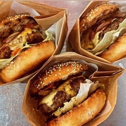 Signature Chicken Burger with side dish