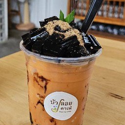 ชาไทยเฉาก๊วยบราวน์ชูก้า