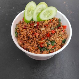 ร้านกะเพรากากหมู