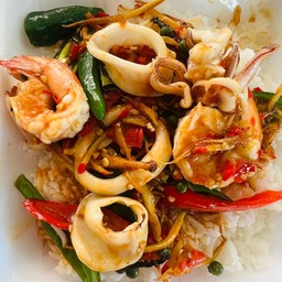 ข้าวราดผัดฉ่า