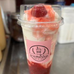 นมสดสตอเบอรี่ ปั่น