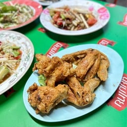ปีกไก่ทอด
