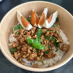 ข้าวราดกระเพราหมูสับ+ไข่เค็ม