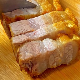 หมูกรอบ 100 กรัม