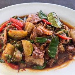 หมูป่าผัดเผ็ด
