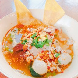 ก๋วยเตี๋ยวหมู บ้านสวน