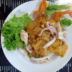 ผัดซีอิ้วทะเล