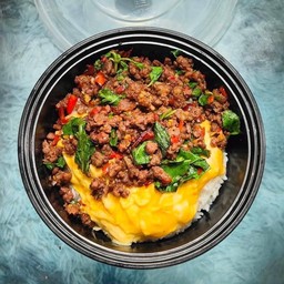 กะเพราหมูสับไข่ข้น