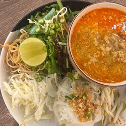 หมี่กะทิญวน