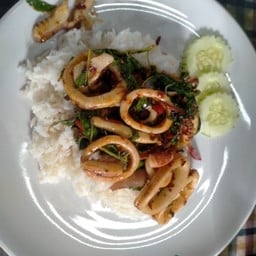 ข้าวราดพริกแกงทะเล