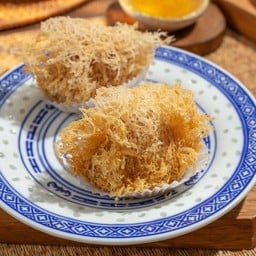 H10. เผือกทอดไส้หมูแดง (2ชิ้น)