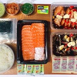 SET ซาชิมิ 300 กรัม+ม่อนดองเกาหลี+กุ้งดองเกาหลี+ข้าว