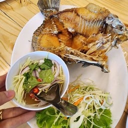 กะพงทอดน้ำปลา