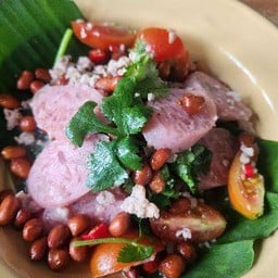 ยำแหนมสด