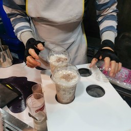 นมสดปั่น @ฟาร์มโชคชัย ตลาด กกท.