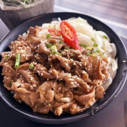 ข้าวหน้าหมูผัดซอสเทอริยากิ