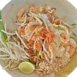 ผัดไทกุ้งสด