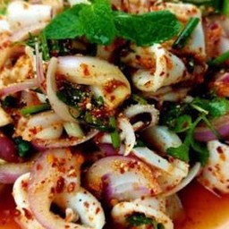 ลาบปลาหมึก