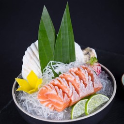 Salmon Toro Sashimi ซาชิมิท้องแชลมอน