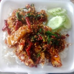กระเพราเนื้อหอม..กระเพราบ้านๆๆ มาบยางพร สะพายสี่