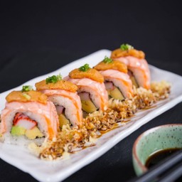 Salmon Saikyo Roll โรลแซลมอนท็อปซอสมิโซะ