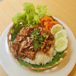 ข้าวหมูกระเทียม