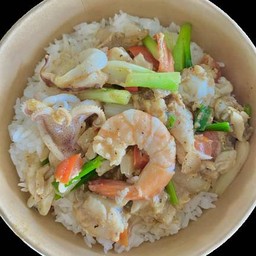 ทะเลรวมมิตรผัดผงกะหรี่