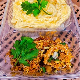 ข้าวไข่ข้น+ไก่กระเทียมนมสด