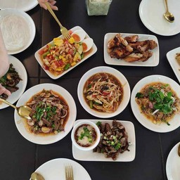 2-ตำไท1-ข้าวเหนียว1-ปีกไก่ย่าง2