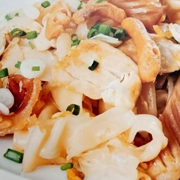 ก๋วยเตี๋ยวคั่วไก่