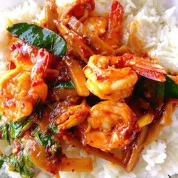 พริกแกงกุ้งหน่อไม้ราดข้าว