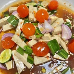 ขยันยำ+ข้าวขยำ จรัญการ์เด้นคอนโดมิเนียม บางแวก64