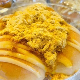 ขนมปังเนยสด หมูหยองน้ำสลัด