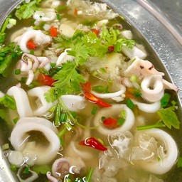 ปลาหมึกนึ่งมะนาว