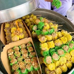 ร้านลูกชิ้นภูเขาไฟ@ตลาดไผ่ทอง