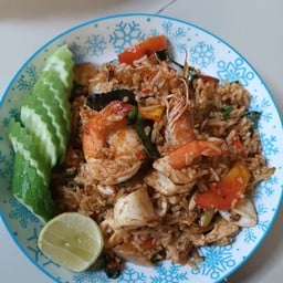 ข้าวผัดต้มยำทะเล