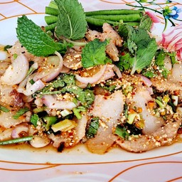 น้ำตกหมู