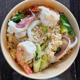 ข้าวผัดทะเล