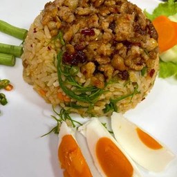 ข้าว ผัดพริกสดชะอมหมูสับ ไข่เค็ม