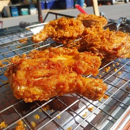 ไก่ทอดแจ่วปลาร้า By มิ้น
