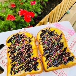 น้ำแข็งใส ปังปิ้ง ยายยุ้ย