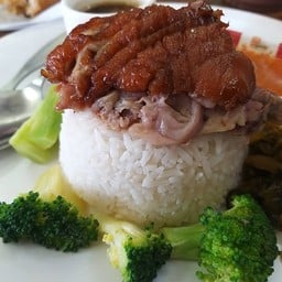 ข้าวขาหมู