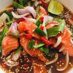 ยำแซ่บแซลม่อน