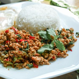 ข้าวผัดกะเพราหมูสับ