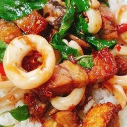 ข้าวกระเพรา