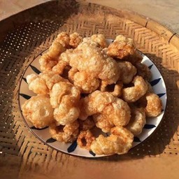 แคปหมูติดมัน