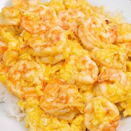 ไข่ขยี้กุ้งราดข้าว